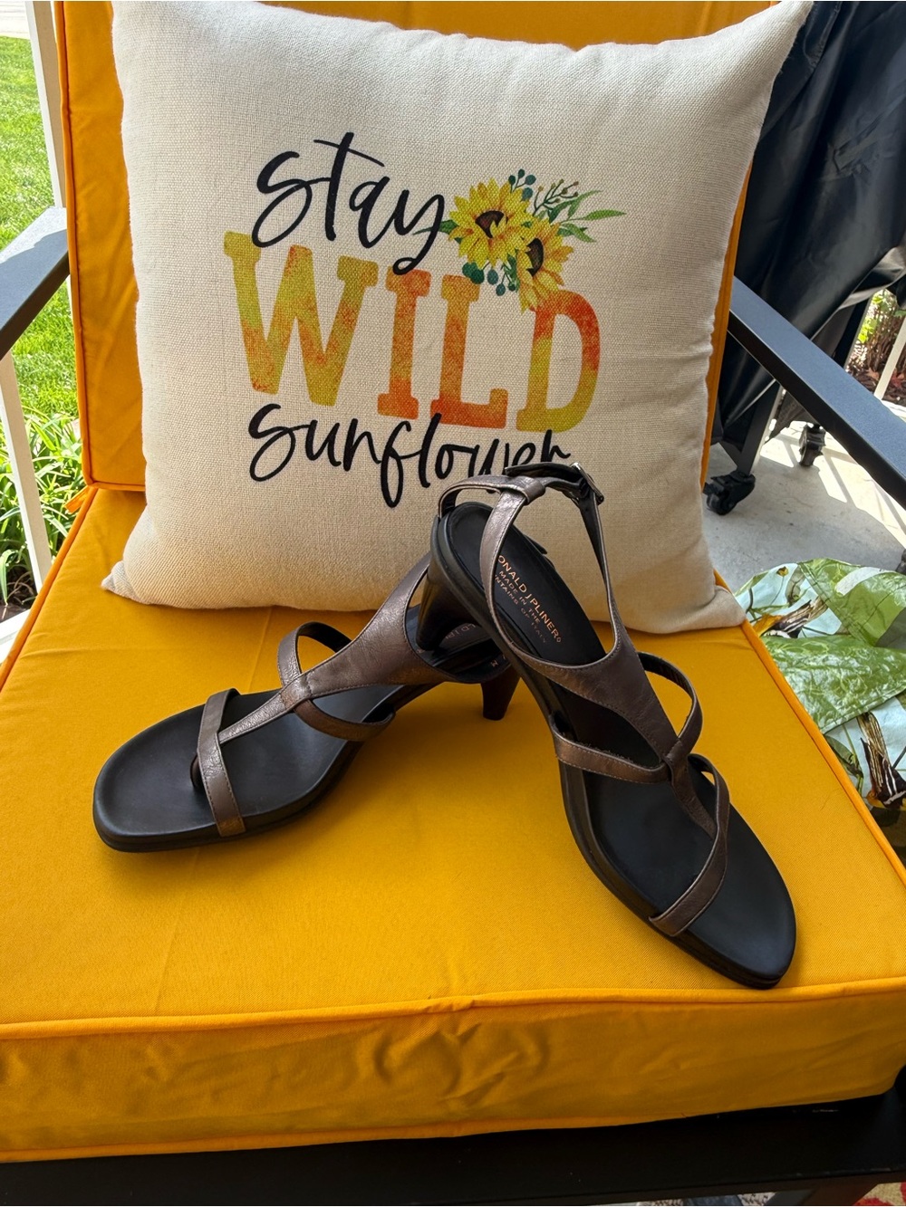 Donald J. Pliner Bronze Metallic Strappy T‑Strap Sandals - Picture 2 of 3